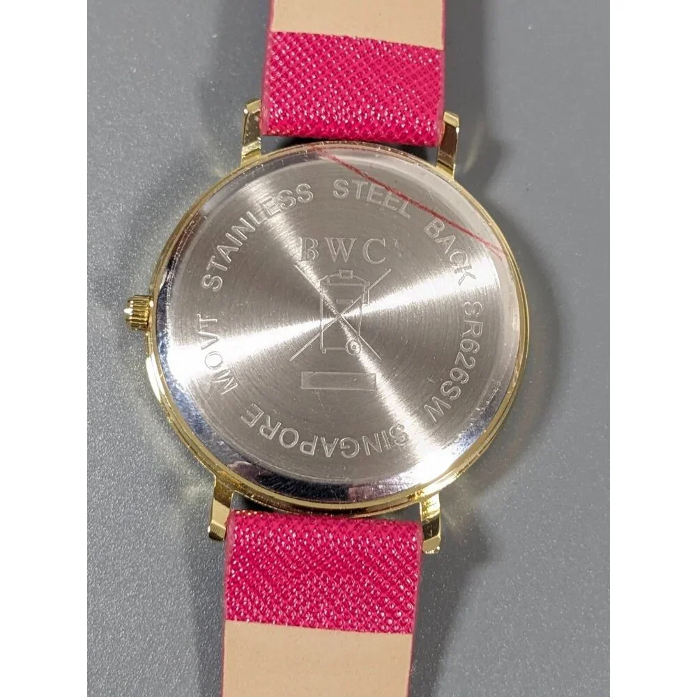 Avon Aurora Strap Watch Pink‎ Faux Leather Textured Gold Tone Classic